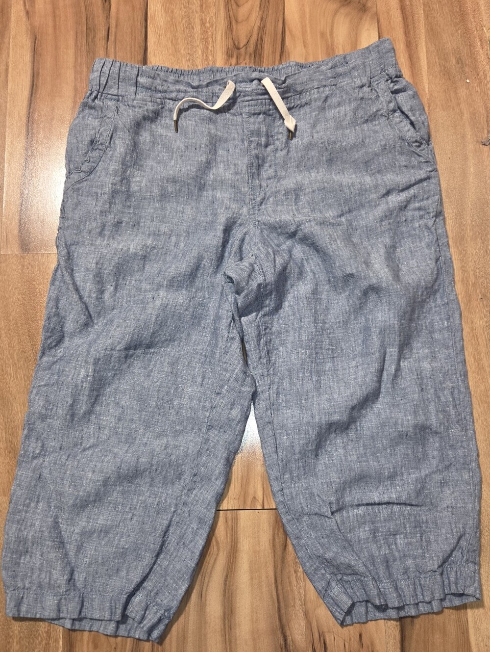 100% LINEN L.L.Bean Favorite Fit Petite 12 Blue Chambray Capris